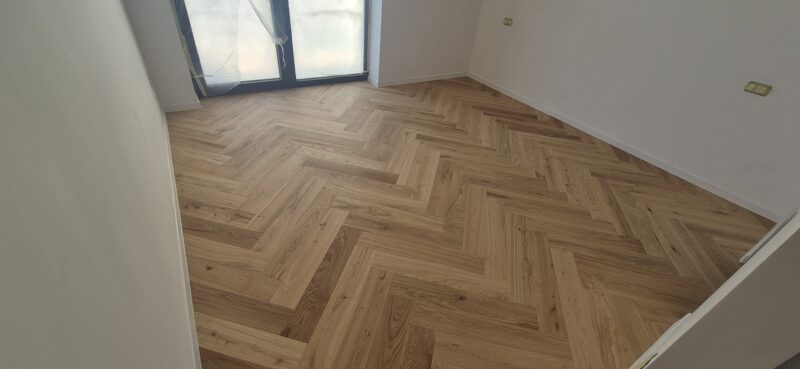 Gotovi parket hrast ribja kost Clagny Hotenjka 6